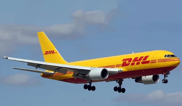 寄大件用什么物流便宜(国际快递空运与海运对比)