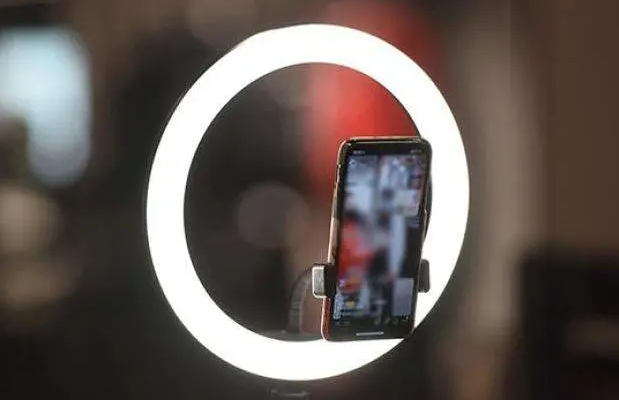 直播间活跃气氛场控词有哪些(直播间场控话术)