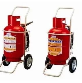 灭火器的使用方法(灭火器的分类及使用方法详解)