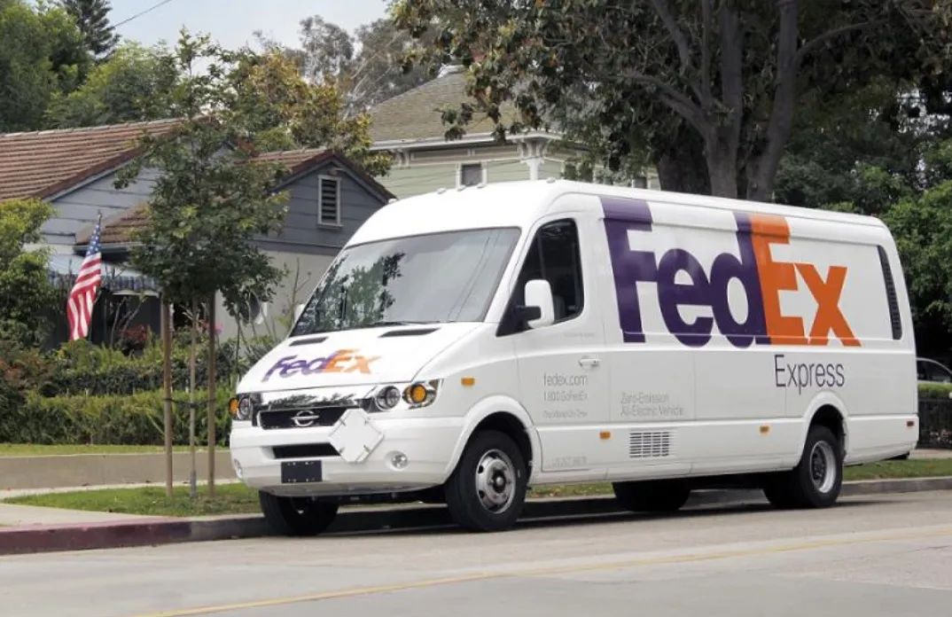 如何开店做跨境电商(新手做跨境电商入门指南)